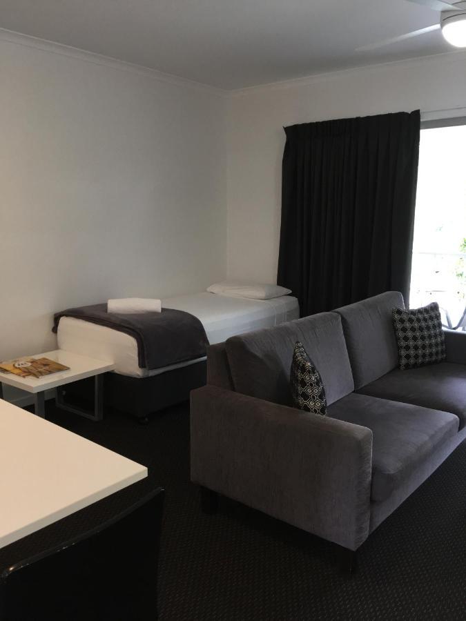 Cooroy Luxury Motel Apartments Exterior photo